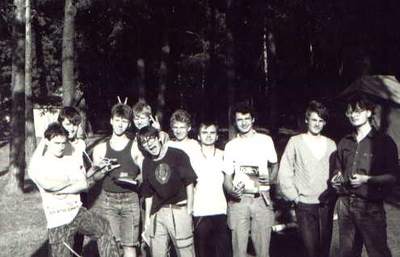 Uczestnicy obozu astronomicznego w 1990 roku
