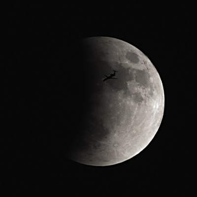 Księżyc 9 listopada 2003 podczas zaćmienia (I)