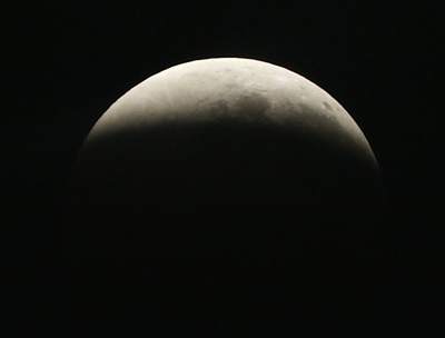 Księżyc 9 listopada 2003 podczas zaćmienia (III)