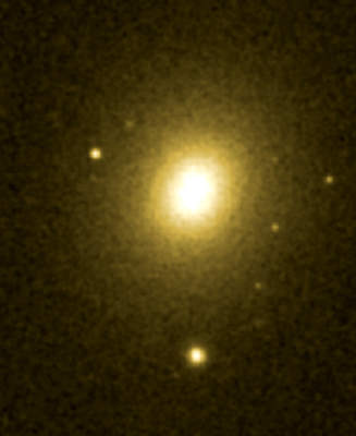 NGC 4261 w promieniowaniu widzialnym