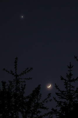 Księżyc i Wenus 22 kwietnia 2004