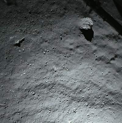 ROLIS fotografuje powierzchnię komety z 40 m