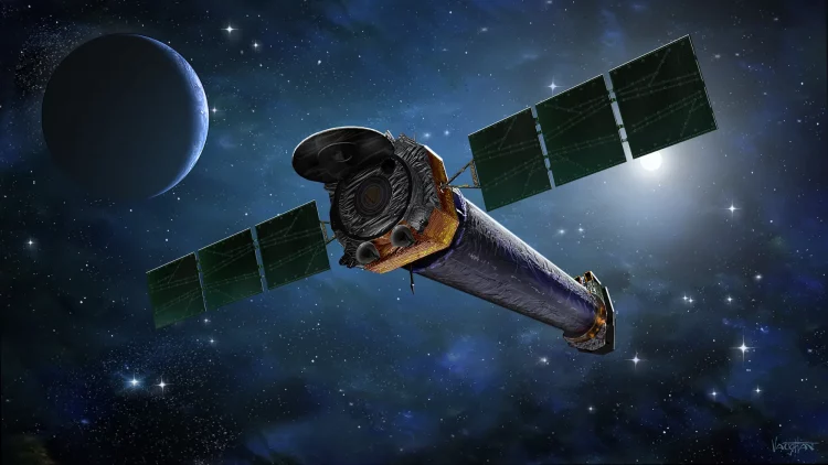 Obraz przedstawia artystyczną interpretację teleskopu Chandra X-ray Observatory unoszącego się w przestrzeni kosmicznej. Teleskop, z metaliczną kopułą i panelami, jest skierowany w stronę ciemnego nieba pełnego gwiazd. W dolnej części widoczna jest planeta, niebiesko-biała, delikatnie rozświetlona. Tło obrazu to głęboka przestrzeń kosmiczna, z odcieniami fioletu i niebieskiego.
