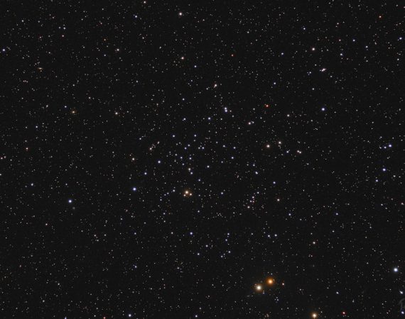 Amatorskie zdjęcie C28, sama gromada zawiera pół zdjęcia, nie jest też gęsta.