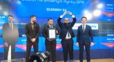 Zdjęcie zarządu Scanway podczas debiutu na gpw