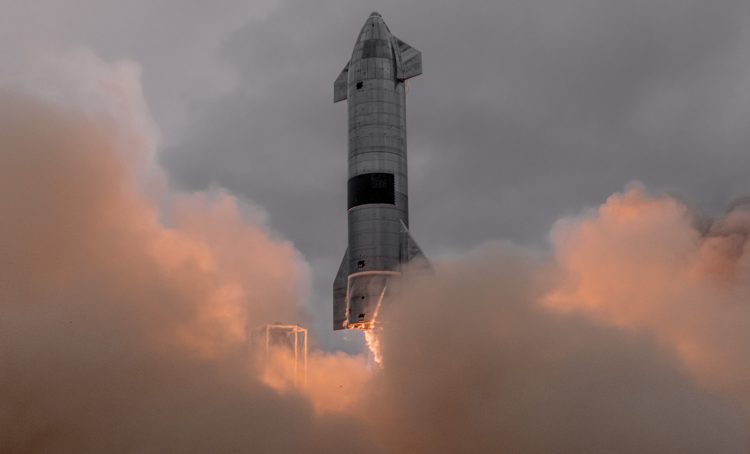 Starship podczas startu