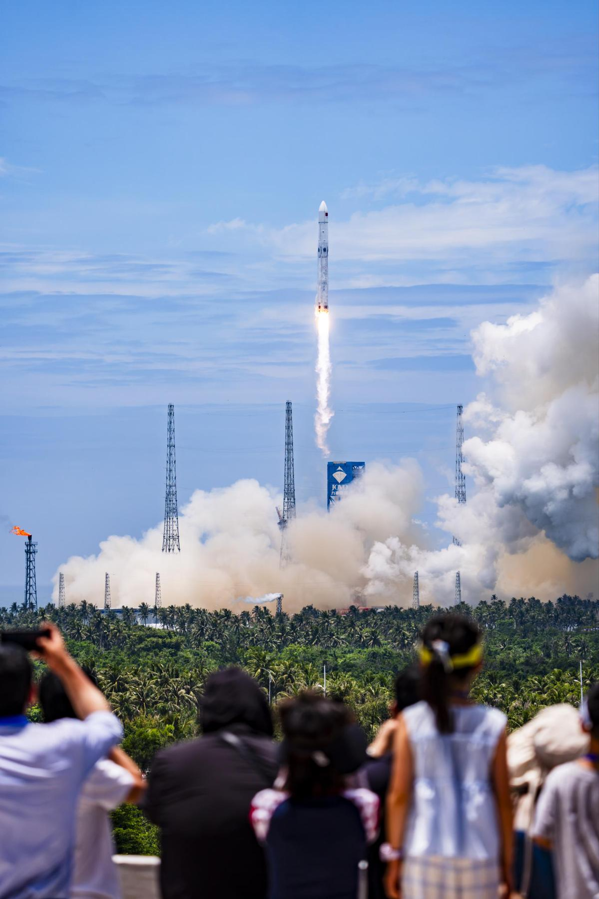 Przełom podboju kosmosu: Chiny drugim państwem, które odzyskało pierwszy stopień rakiety