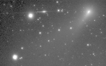 Kometa LINEAR C/2000 WM1 i meteor z roju Geminid