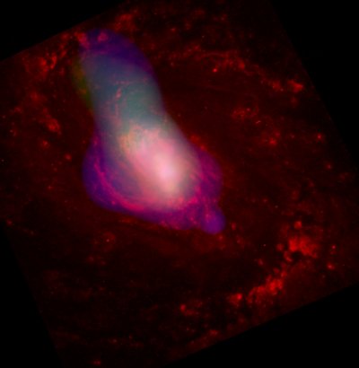 NGC 1068 - obraz optyczny i rentgenowski