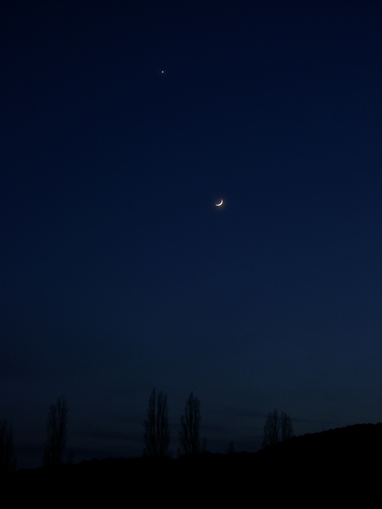 Wenus i Księżyc, 22 kwietnia 2004