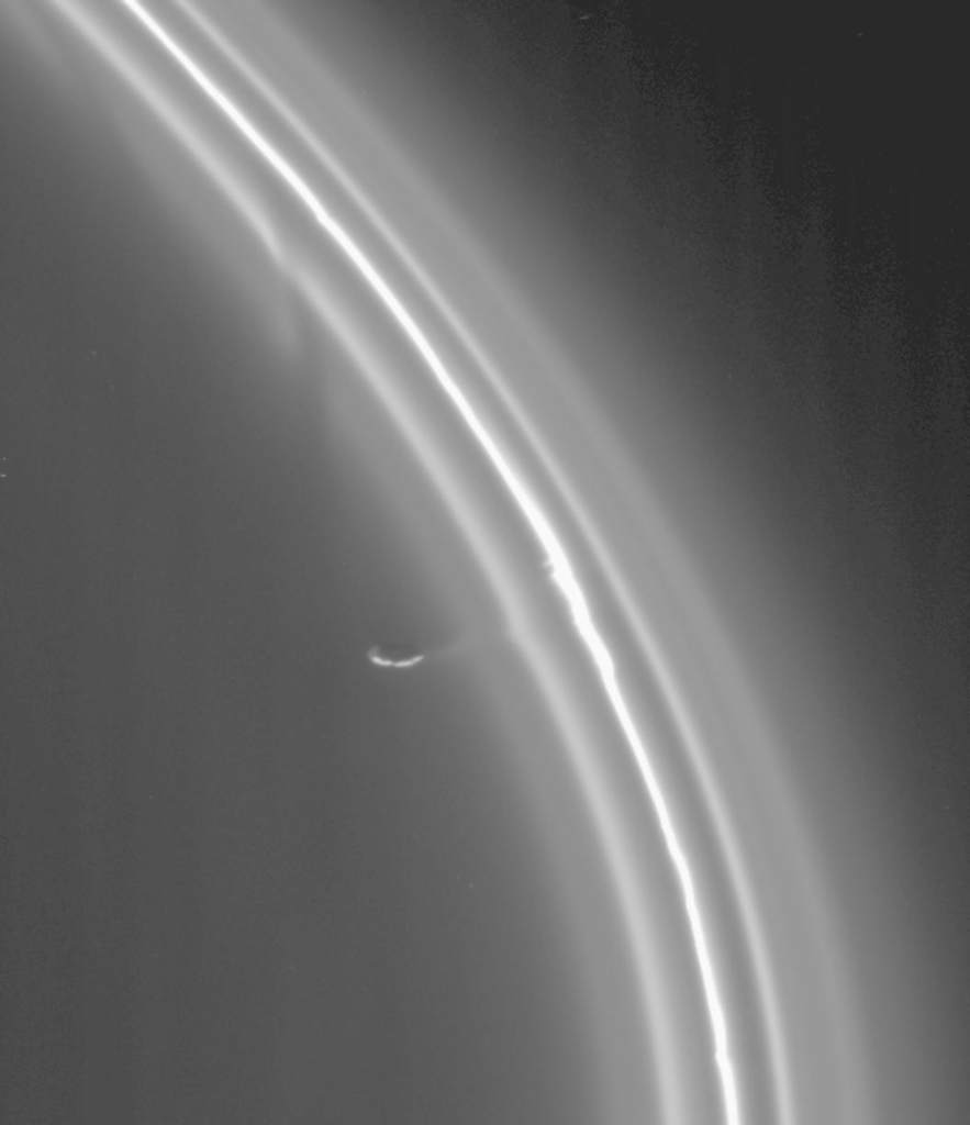 Prometeusz i pierścień Saturna