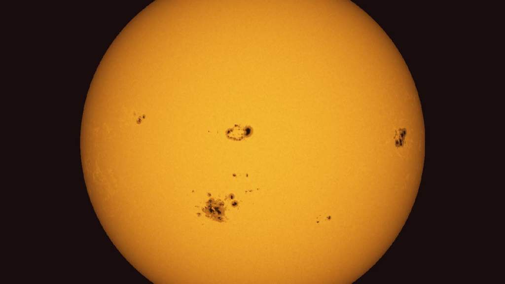 Słońce obserwowane przez SOHO (MDI)