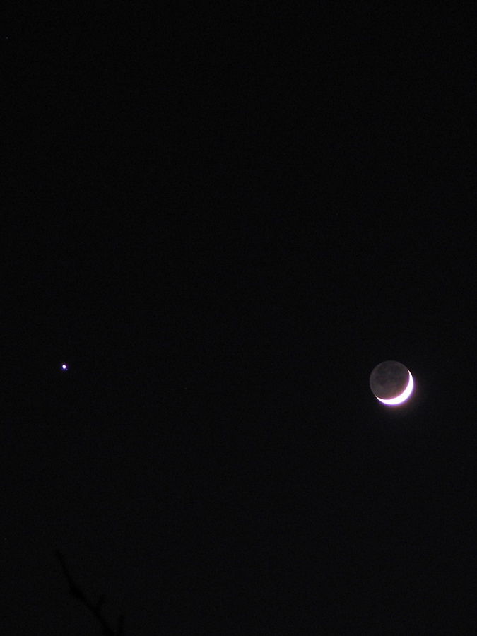Jowisz i Księżyc, 25 marca 2012