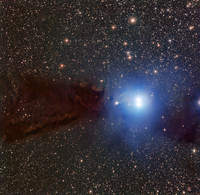 Ciemny obłok Lupus 3 i związane z nim młode, gorące gwiazdy